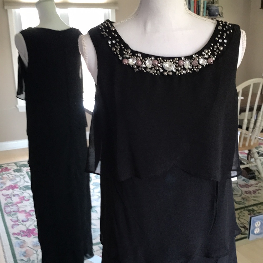 R&M Richards black, full length gown - Picture 2 of 8